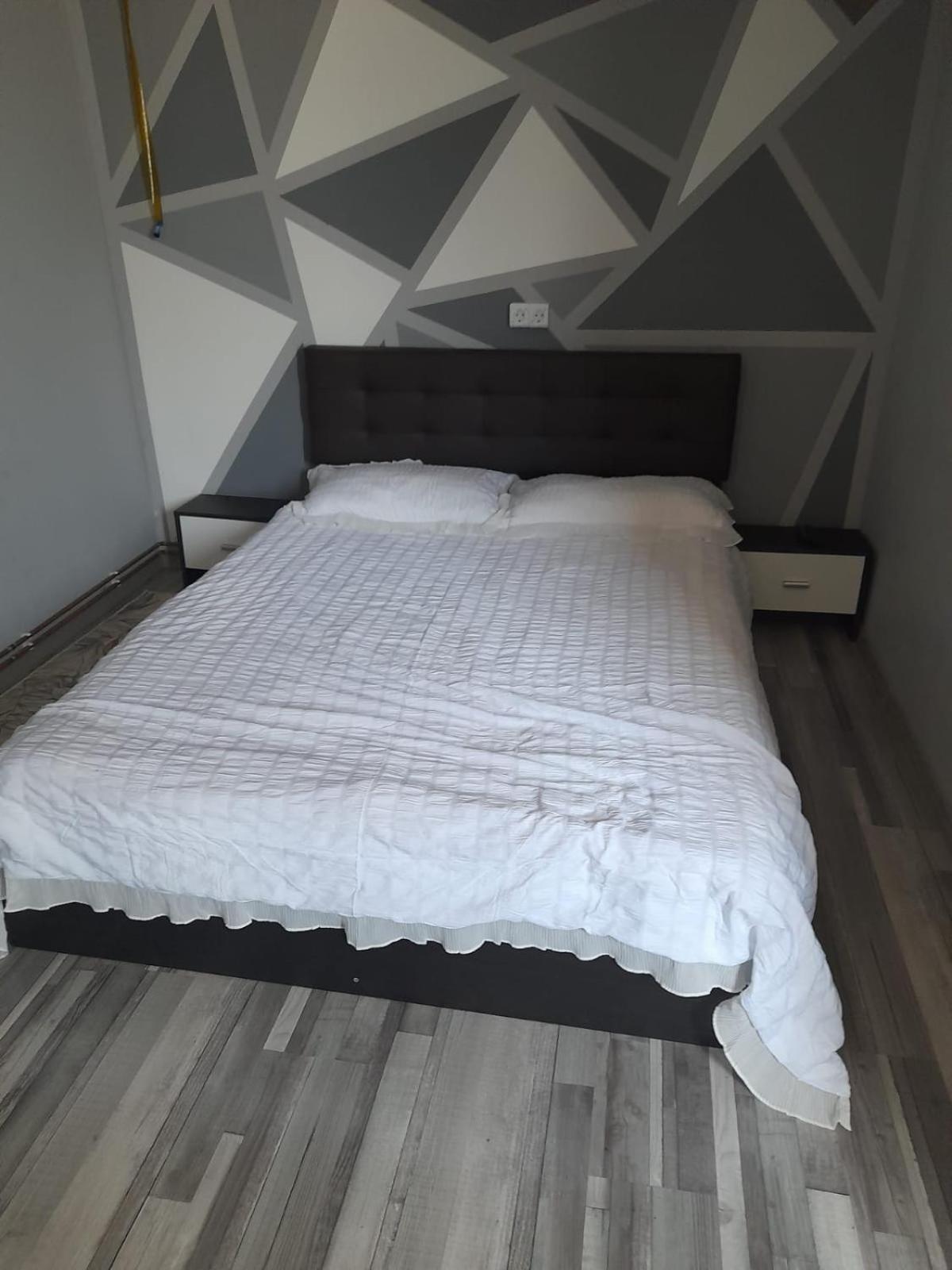 Apartamento Garsoniera Sic Zona Terapia Zona Linistita La Casa Cu Parcare Cluj-Napoca Exterior foto